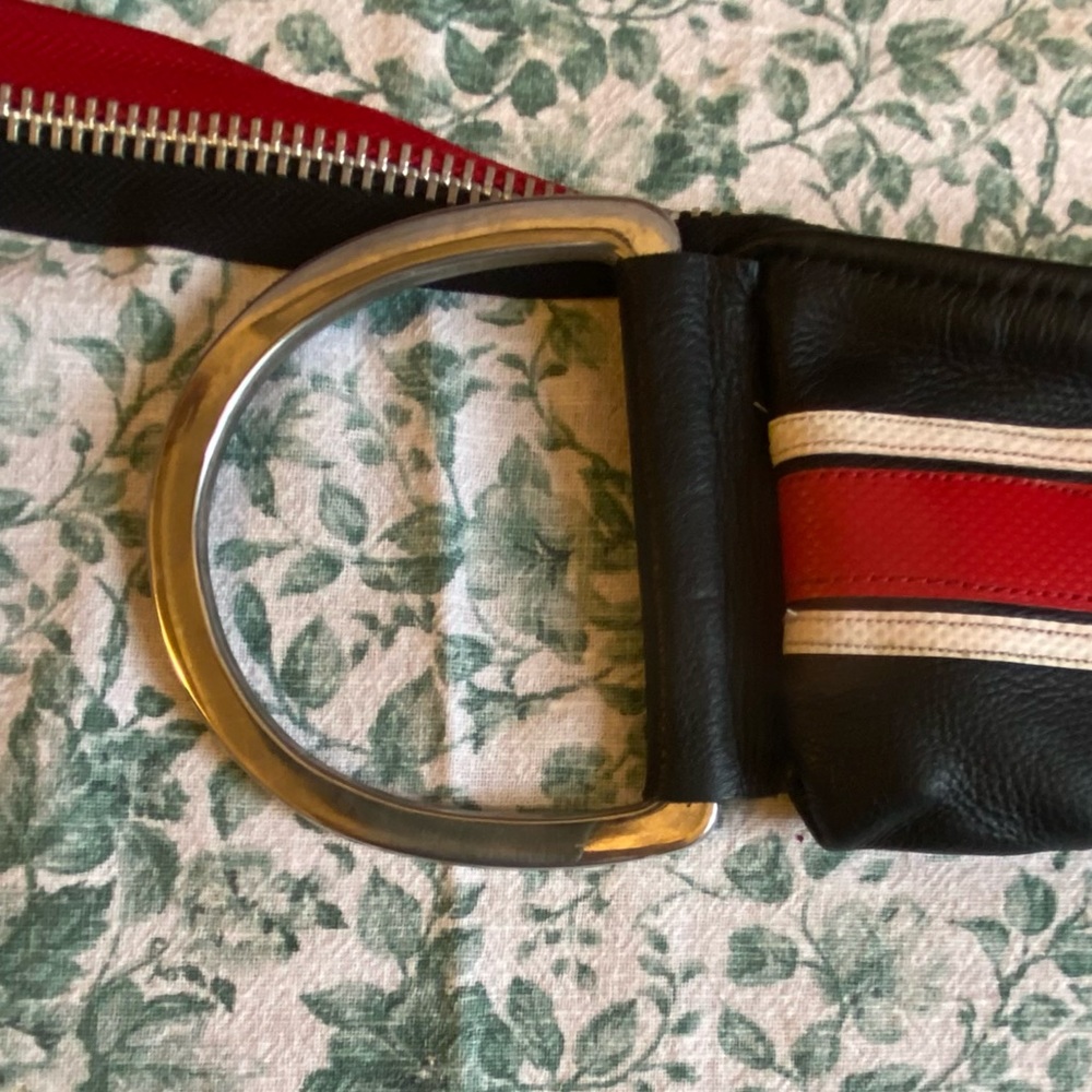 Made In Detroit Leather Pouch & Motorcycle Accessory - Picture 5 of 5
